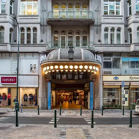 Apartment Beautiful And Spacious Wenceslas Square